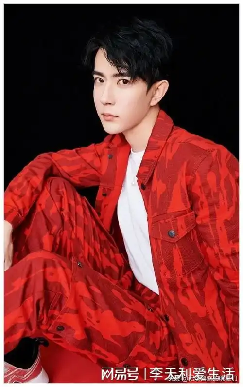 新疆的男演员们也是特别有魅力,帅气迷人十足哦