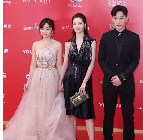 马伊琍在上海电视节风光,但在上影节暗淡,李冰冰等十余女星惊艳