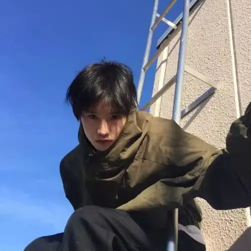 男生头像丨朋友一生一起走谁有对象谁是狗