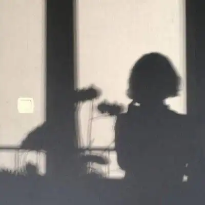 酷酷的头像女生黑白酷酷的qq头像女生霸气