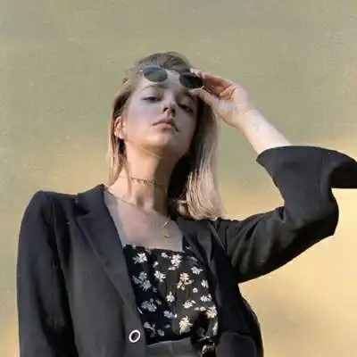 微信女生头像欧式,没有倾国倾城的容貌但是也漂亮