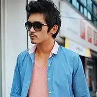 小胡子男生头像,成熟稳定戴眼镜小胡子的男人