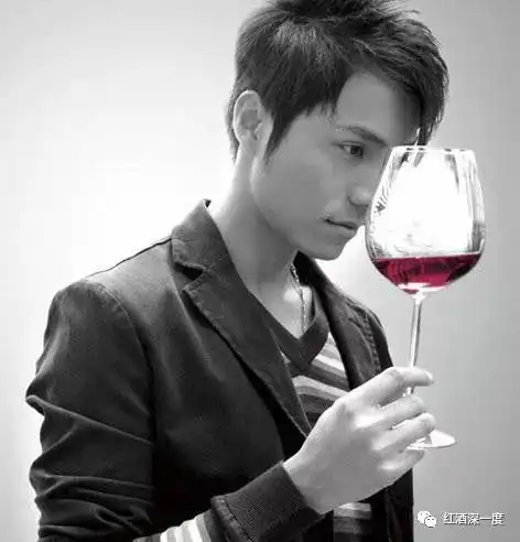 陈坤,一个在纷乱复杂的娱乐圈里,活出自我的人