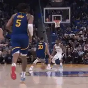 只要自己不尴尬库里命中三分后霸气起舞