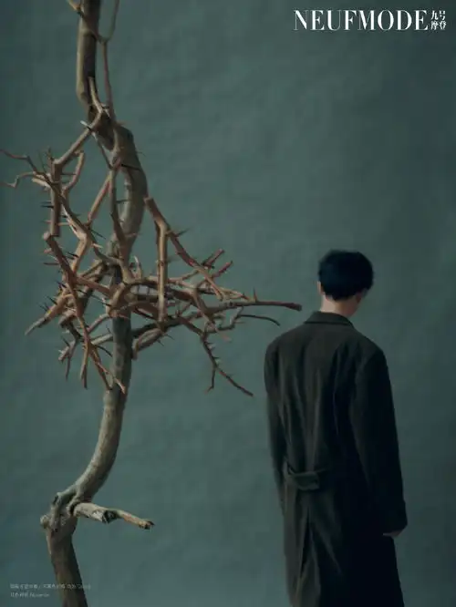 201130陈立农九号摩登古风书生大片公开极简干净一如少年独一无二的特质