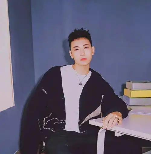 头像大全热门微信头像大全适合写在课本上的励志句子