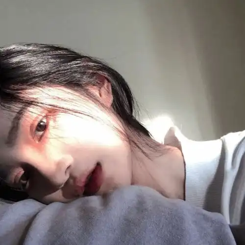 头像听说可爱会被传染你快靠我近点