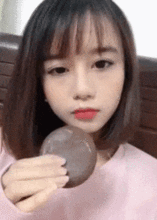 搞笑gif图妹子,这个技能男朋友会喜欢吗