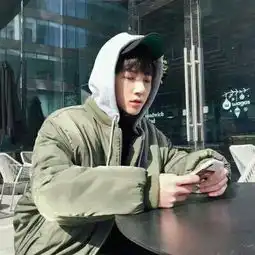 qq头像男生成熟暖男高清图片2018最新这个世界让我来霸占你