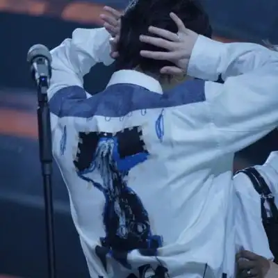 ins小清新文艺范男头世界很暗然男生头像我要个性网