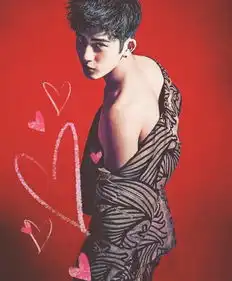 看完男明星的美好肉体,宝宝表示要晕厥