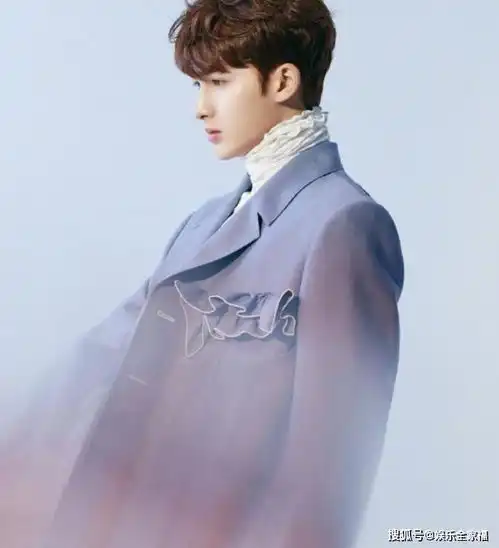 朱正廷香芋紫复古西装充满复古华丽尽显绅士魅力