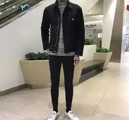 女生都喜欢穿黑色很好看的男生