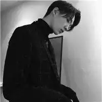 帅气男生黑白头像超酷的个性男生