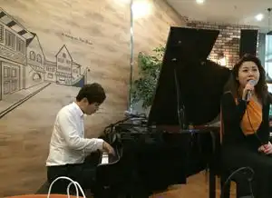 吃不仅是享受美味也是沟通的一种氛围