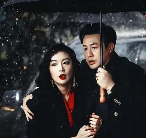 张颂文妻子照片曝光比大嫂陈书婷还要漂亮,气质不输女明星