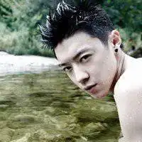 男人抽烟最酷微信头像微信头像图片大全
