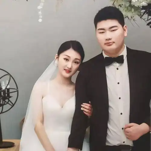 大衣哥儿子解除婚约后发声对女方不舍也很难过,但三观实在不合