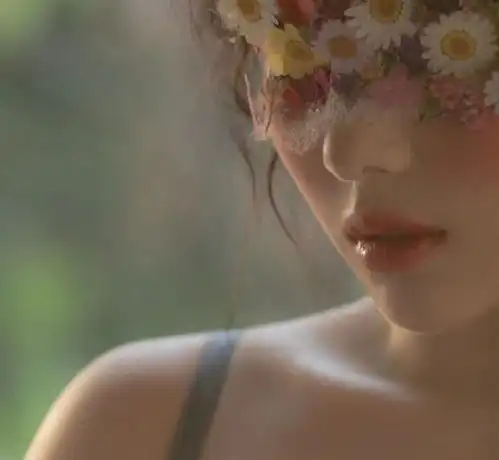 当轻熟御姐风头像撞上温柔文案