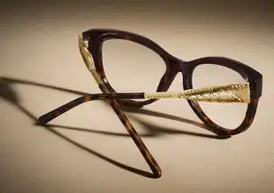 眼镜也可以这么嗲burberry发布2015秋冬gabardine英伦蕾丝眼镜系列助阵冬日复古look