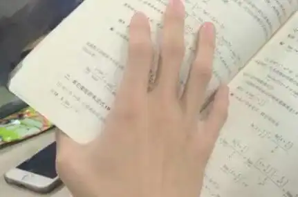 心理测试三个男人手,你被哪一个吸引测你配得上啥档次的男人