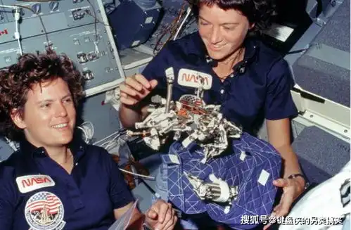 长期待在空间站,男宇航员会患上奇怪的病,只有女宇航员能解决