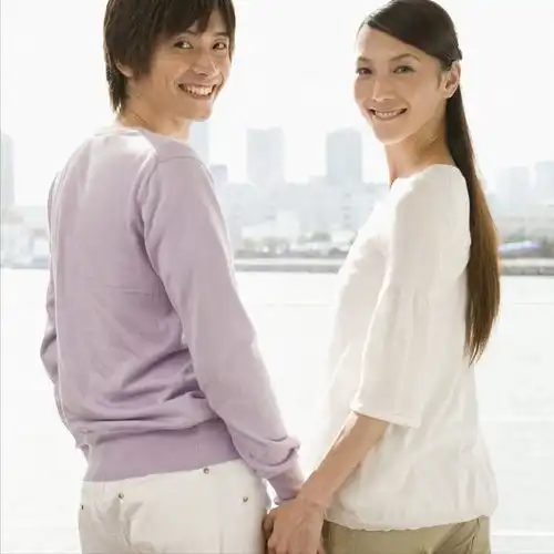 48岁男人发现老婆出轨,我不离婚也不原谅,让她活得生不如死