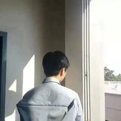 弟弟买房我没出钱,他和我翻脸,七年后登门和好,我却不能原谅他