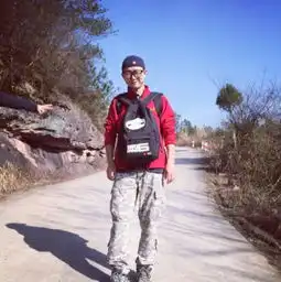 一人一瓶清水的交友主页,男,28岁,未婚,工作在上海杨浦区杨浦区相亲交友