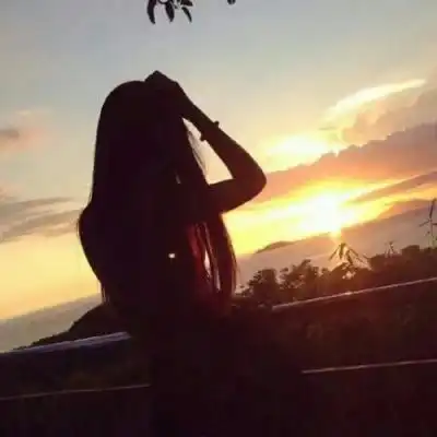 高清微信背影头像女生唯美好看你只需要迈一步剩下路我来走