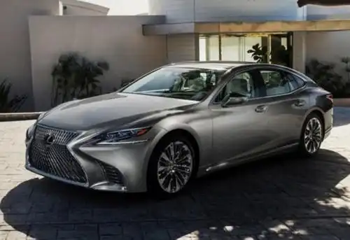 男人必不可少的一件大玩具,什么样的车子才能配得上自己