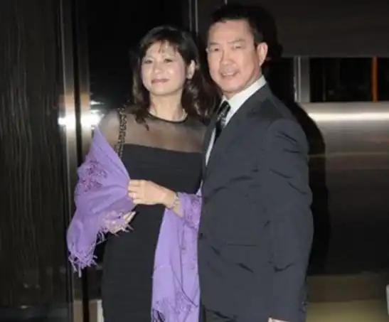 63岁元彪近况,淡泊名利在家安享晚年,精神状态比成龙洪金宝更好