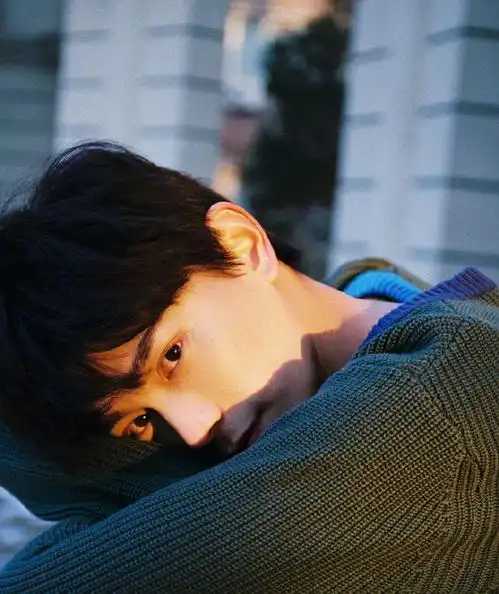 拥有丁禹兮的小灯塔项链甜甜的爱情还远吗