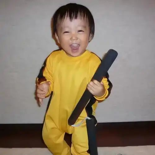 那个模仿李小龙的男孩,5年变成大叔了