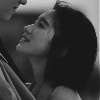 情侣头像黑白系最新版高冷气质情侣黑白头像一男一女