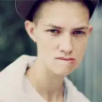 十分有魅力的欧美男生头像,有伤感的,有抽烟的