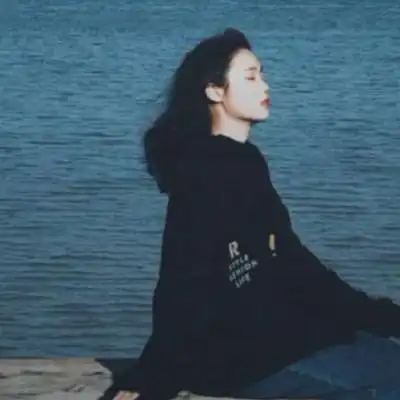 难过女头像2020最新伤感女头像背影或侧脸