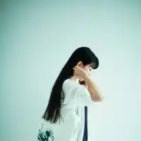女神已经进来了然而丑的人还在犹豫