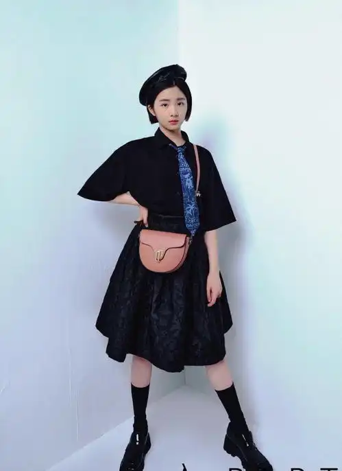 黄磊女儿多多新造型曝光,被指没妈妈孙莉好看建议演仙剑赵灵儿