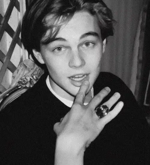 我曾经也是个帅哥,自从玩了水枪