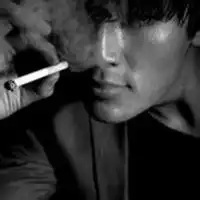 微信头像女黑白侧面微信头像图片大全