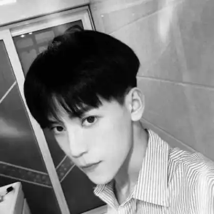 个性黑白男生头像霸气,独特比较拽成熟的男人