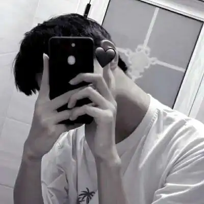 手机挡脸帅哥图片头像男生手机控挡脸帅气