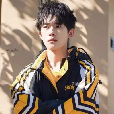 爱豆易烊千玺偶像中的实力派超男生头像我要个性网