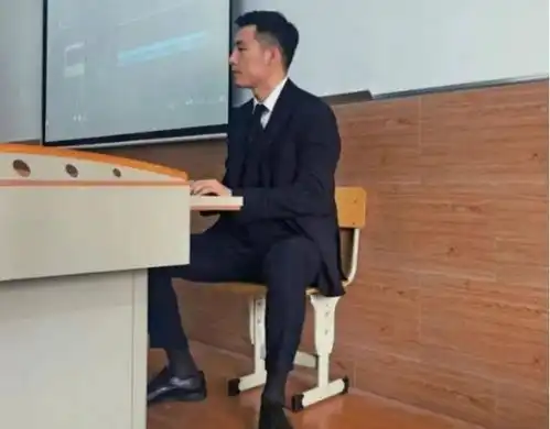 教师行业逐渐成女儿国,但离婚率却在攀升,终究是谁的错