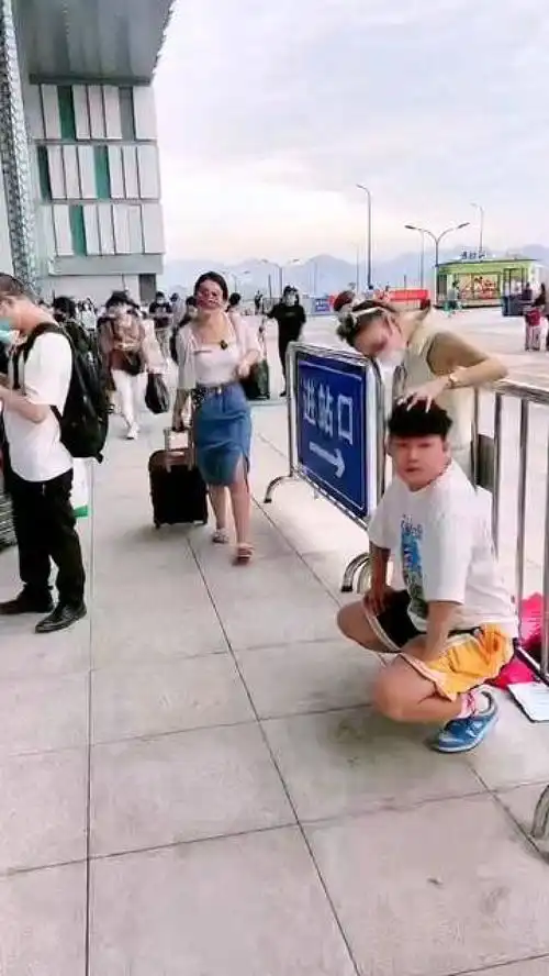 带有薄荷清新3d立体口罩多个颜色,男女同款口罩...