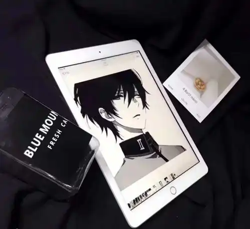 暗系黑白朋友圈背景图