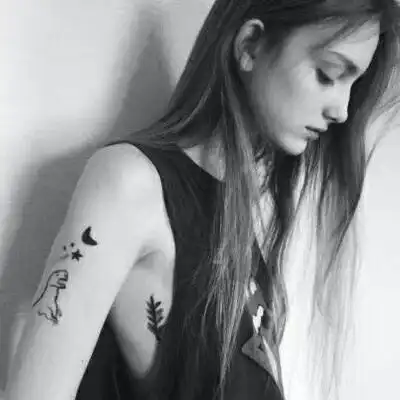 qq女头像冷酷霸气有范社会女头像大全