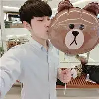 可爱男生帅气的qq头像在她美丽的眼眸里看得到你自己