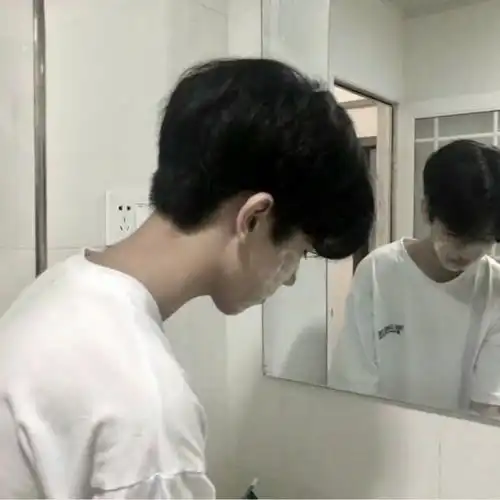 优质男头高三那年你可还记得